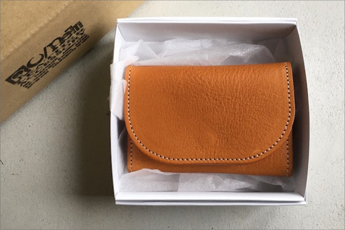 カードケース　（キャメル）　LC00007