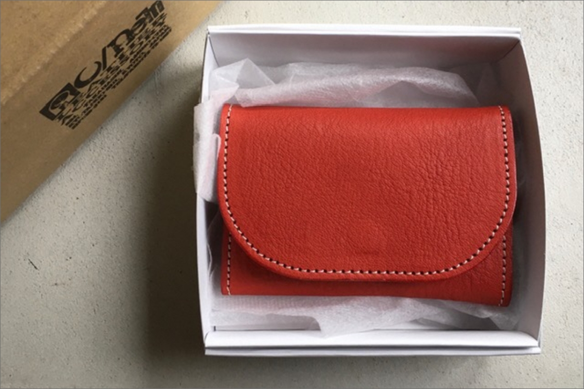 カードケース　（レッド）　LC00008