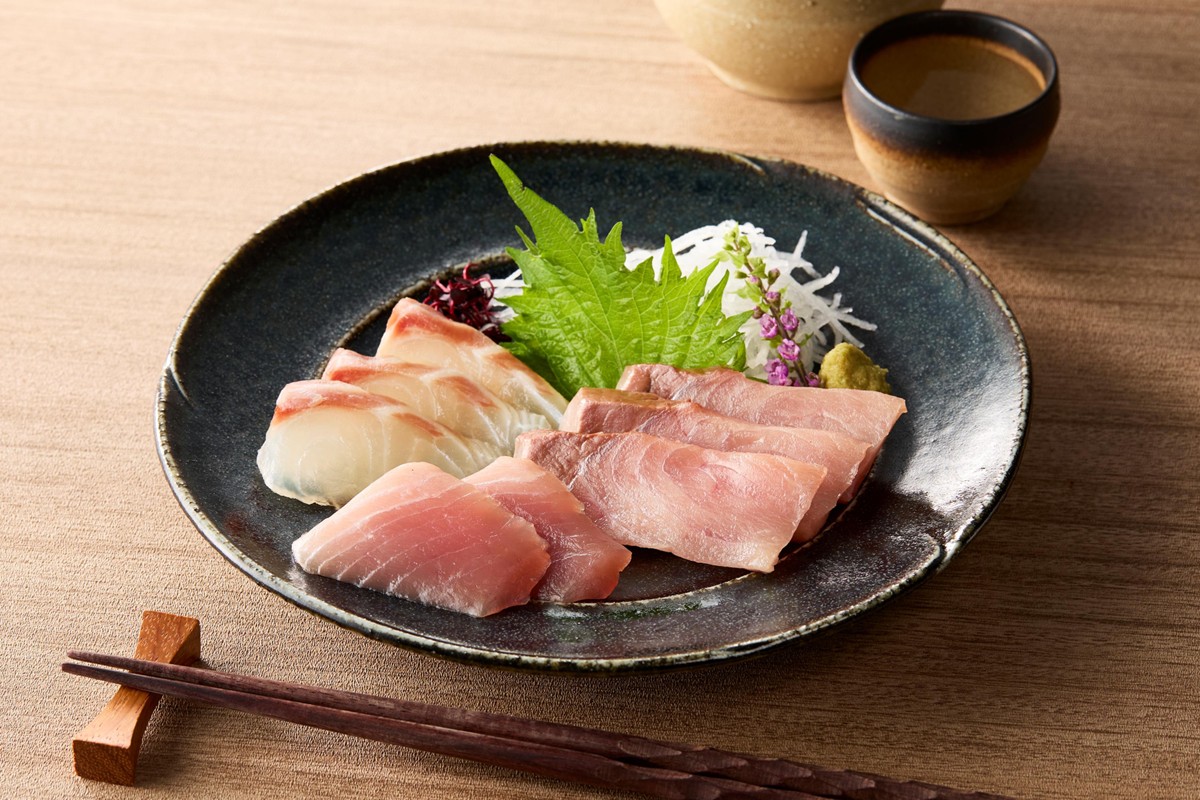 晩酌に便利！魚屋オススメお任せ刺身3種盛り合わせ（2～3切れ×3種×3パック）　TB00032