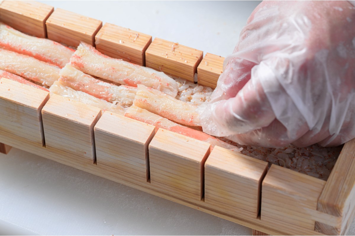 カニ屋が作る海シリーズ 恋蟹寿司 （こいずし） 3貫 甲羅の舞台 3セット　UO01045