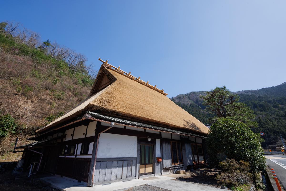 旅行 京都 料理旅館きぐすりや 別館じんだ 茅葺き古民家 古
