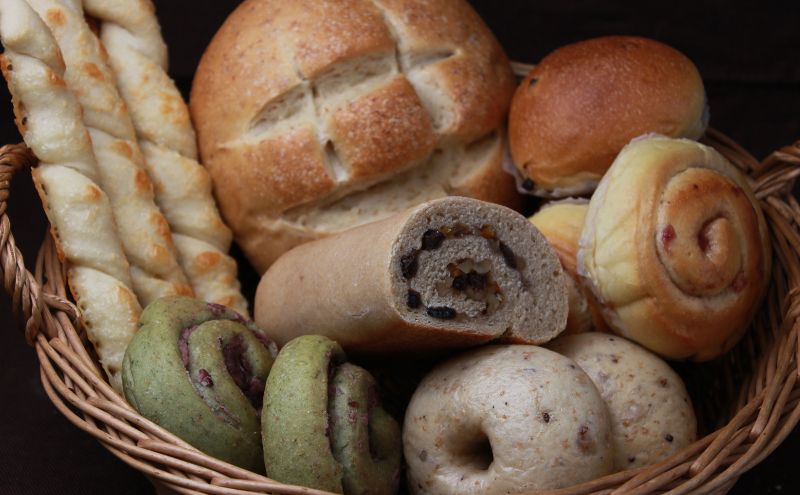 【定期便6回】手づくり天然酵母大きな食事パンセット7種  詰め合わせ 手作り 天然酵母 国産小麦 自然発酵