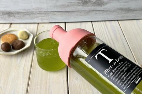 耐熱ボトルと深蒸し冷茶セット(4g×62袋入)〈お茶 茶 緑茶 煎茶 深蒸し茶 深むし 冷茶 耐熱ボトル ティーバッグ ティーパック 飲料 セット 工芸品 加工食品 日用品 雑貨〉