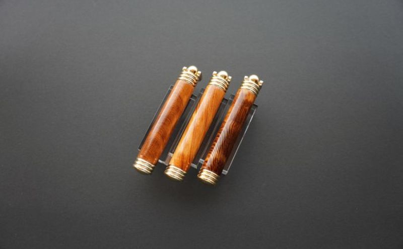 天然屋久杉芯ケース〈文具 文房具 芯 シャーペン 誕生日 プレゼント 木軸 記念品 記念高級 高級文具 就職 祝い 雑貨 工芸品〉