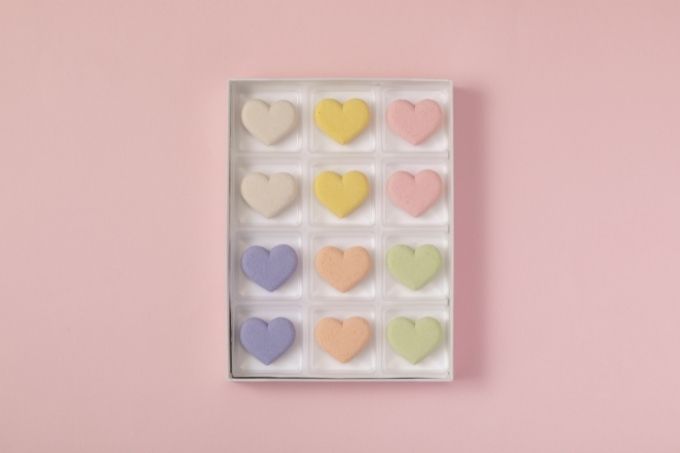 ハートのお抹茶セット(宇治抹茶30g×3種、和三盆糖、抹茶碗セット)〈宇治抹茶 抹茶 お茶 茶 粉末 和三盆糖 和菓子 抹茶碗 ハート スイーツ お菓子 お抹茶 セット 工芸品 加工食品〉