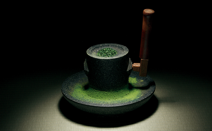 京都清水野点箱セット(宇治抹茶100g×2缶)〈宇治抹茶 抹茶 粉末 お茶 茶 緑茶 茶道 セット 茶箱 石臼挽き 伝統 抹茶碗 工芸品 日用品 飲料〉