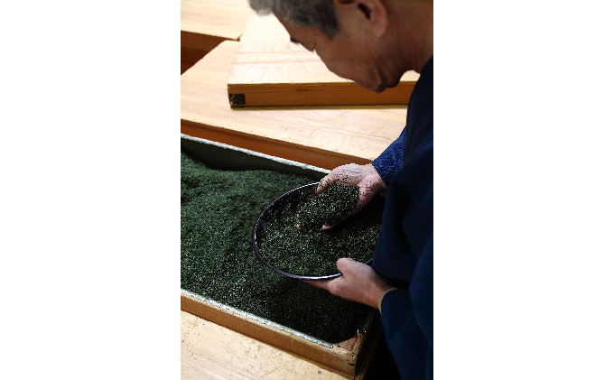 極上宇治深蒸し煎茶「徳の匠」1kg（250g×4本）〈お茶 茶 煎茶 緑茶 極上 高級 深むし 深蒸し茶 茶葉 宇治 宇治茶 日本茶 飲料 加工食品〉