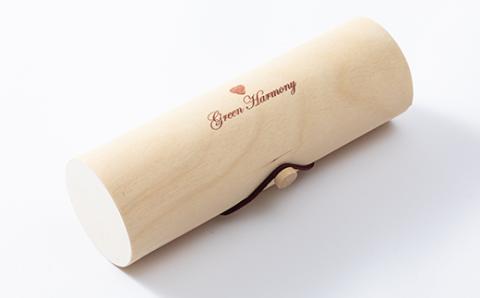 完熟苺の果実酢・華いちご　　140g瓶入り　白樺ロールケース