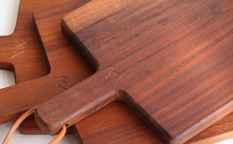 cafeねこぱんの無添加ベーグル12個セットとカッティングボード（ウォールナット）のセット