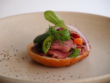 cafeねこぱんの無添加ベーグル12個セットとカッティングボード（ナラ）のセット