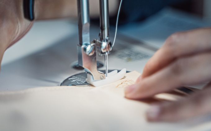 一度は触ってみて欲しい！天然100％鹿レザーコースター