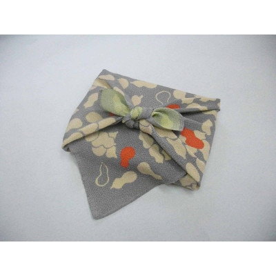 正絹縮緬友禅風呂敷 瓢箪 (グレー) 約45cm×47cm