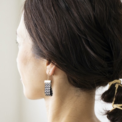 kuska fabricのガルザピアス【ゴールド】世界でも稀な手織りファブリック