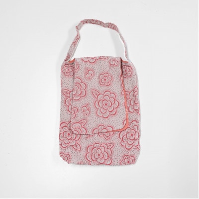 一色ちりめん　結びバッグ(角)椿(ピンク)