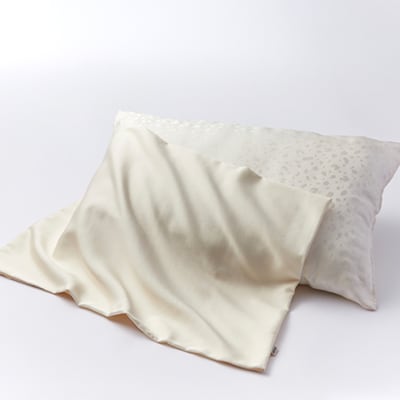 国産シルク手引き真綿(まわた)枕とシルク枕カバー白　【丹後シルク】