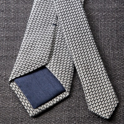 【手織りネクタイ】ホワイトグレー ガルザタイ kuskafabric 丹後の絹織物【高島屋選定品】