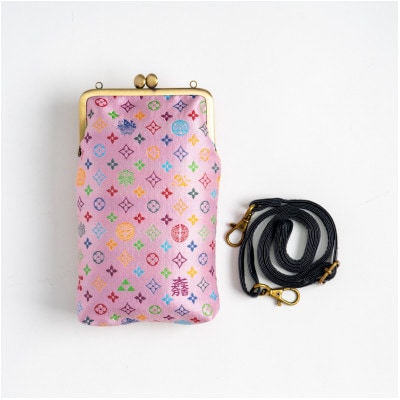 スマホケース　モノグラム柄(ピンクバージョン)