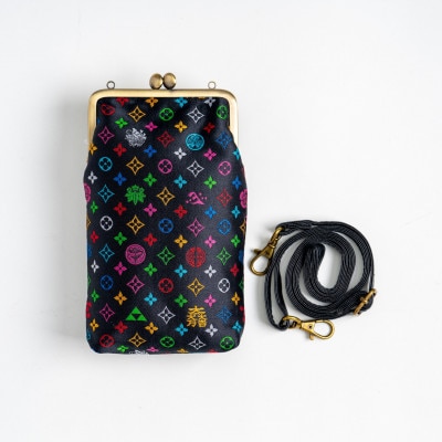 スマホケース　モノグラム柄(ブラックバージョン)