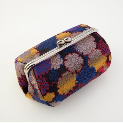 コロリンポーチ　小紋柄(黒色)
