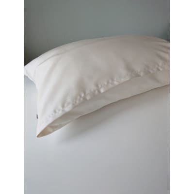 丹後シルク枕カバー白　髪と肌にやさしい絹100%の国産寝具　京都与謝野より 【高島屋選定品】