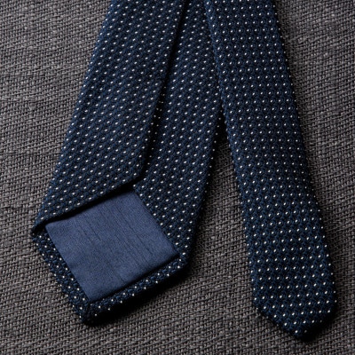 【手織りネクタイ】ダークネイビー ラインドットタイ kuskafabric【高島屋選定品】