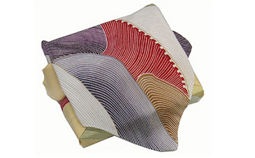 正絹縮緬友禅御風呂敷 (五彩浪)クリーム色