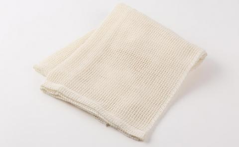 シルク100%浴用タオル「素肌つるつる柔肌美人」×2枚　肌にやさしい絹で美容　お風呂でスキンケア