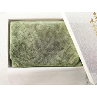 正絹ちりめん台付ふくさ (若草)　シルク100%　冠婚葬祭に便利な日本製袱紗　結婚式、法事・葬式に