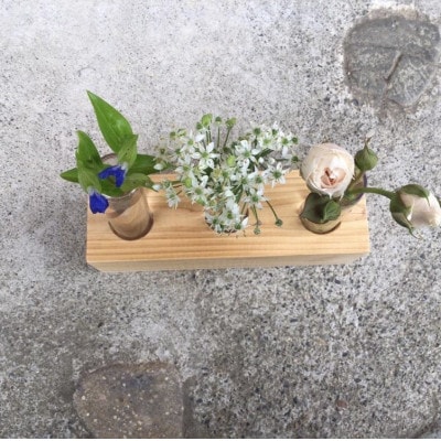 森の美しさを守る 与謝野ヒノキの1輪挿し　京都丹後の檜を使用したシンプルデザインのインテリア