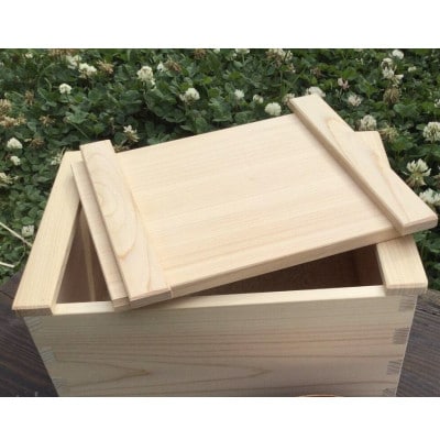 森の美しさを守る 与謝野スギで作る仕掛け木箱づくりキット　京都丹後の杉でつくる「大工さんの道具箱」