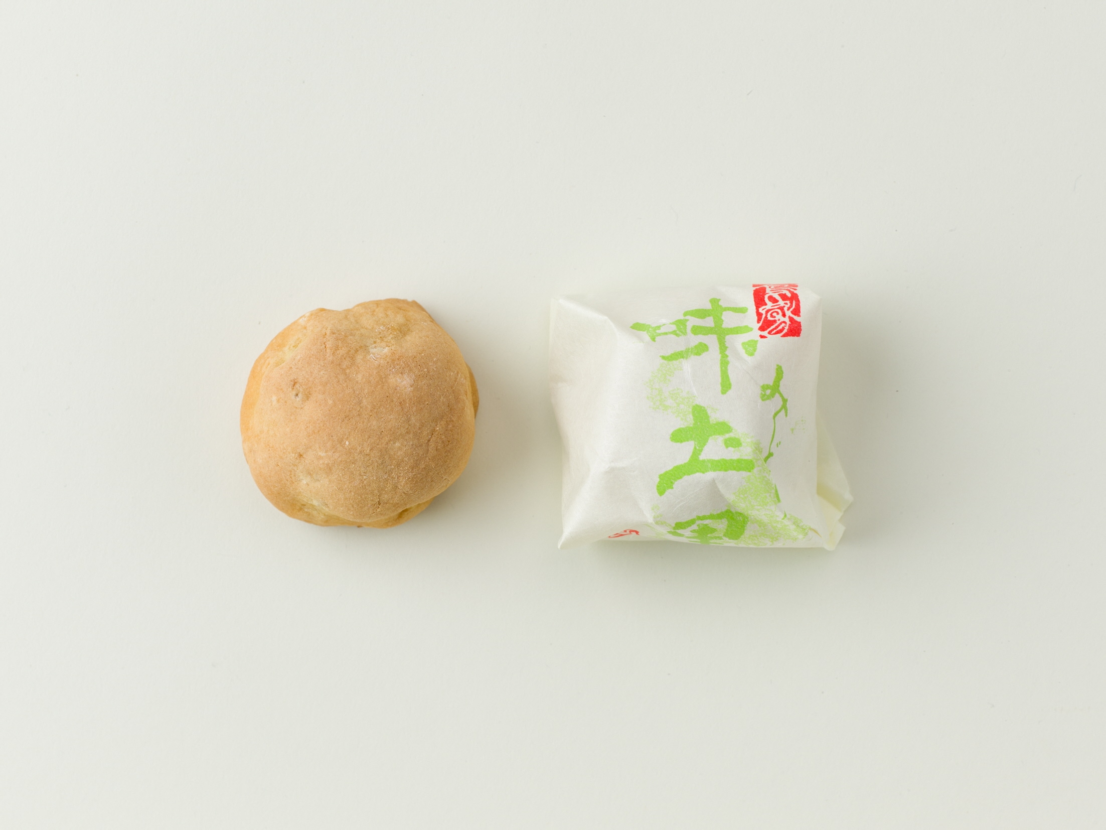 京都与謝野町のおみやげ定番の和菓子セット【もなか8個 味土里16個 】贈り物・ギフトにもおすすめ【配送不可地域：離島・北海道・沖縄県】