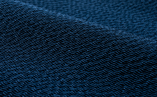 プレーンマフラー　鉄紺色　丹後ちりめん シルク100%のおしゃれなマフラー　プレゼント・ギフトにも