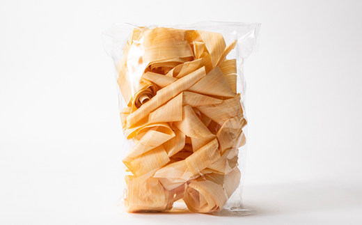 Wood ribbon ヒノキ天然木を使用した入浴剤　アロマとしてお部屋、お車や靴箱にも