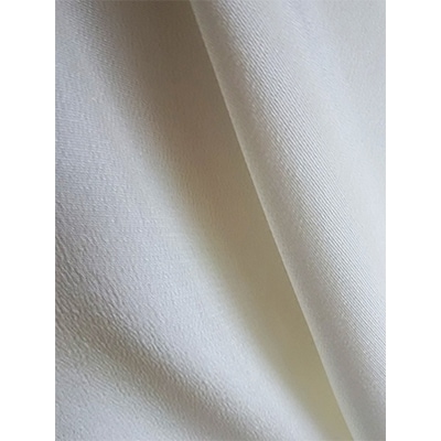 ウォッシャブルシルクのパジャマ