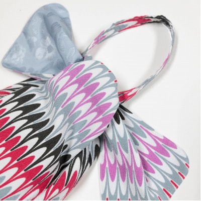 一色ちりめん　結びバッグ(角)水面(ピンク)