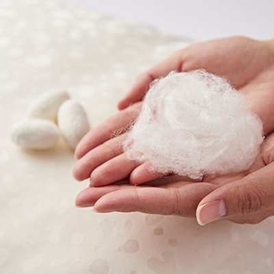 国産シルク手引き真綿(まわた)枕とシルク枕カバー白　【丹後シルク】