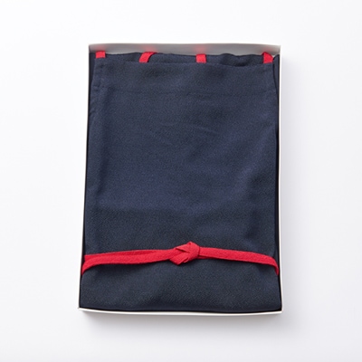 京都の伝統織物を使った丹後ちりめんエプロン(ネイビー×レッド)　プレゼント・ギフトにも　京都与謝野町