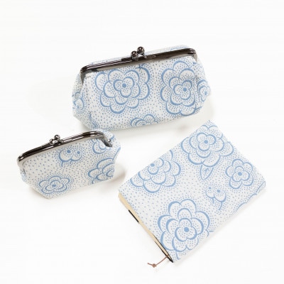 ブックカバー・がま口たわら・がま口角底セット 椿柄ブルー　一色ちりめん　京都与謝野町【高島屋選定品】