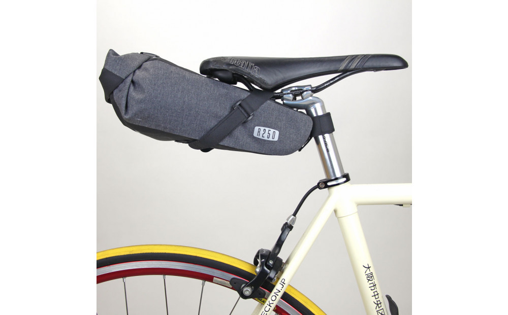 R250 防水サドルバッグ2  スモール ブラック/グレー