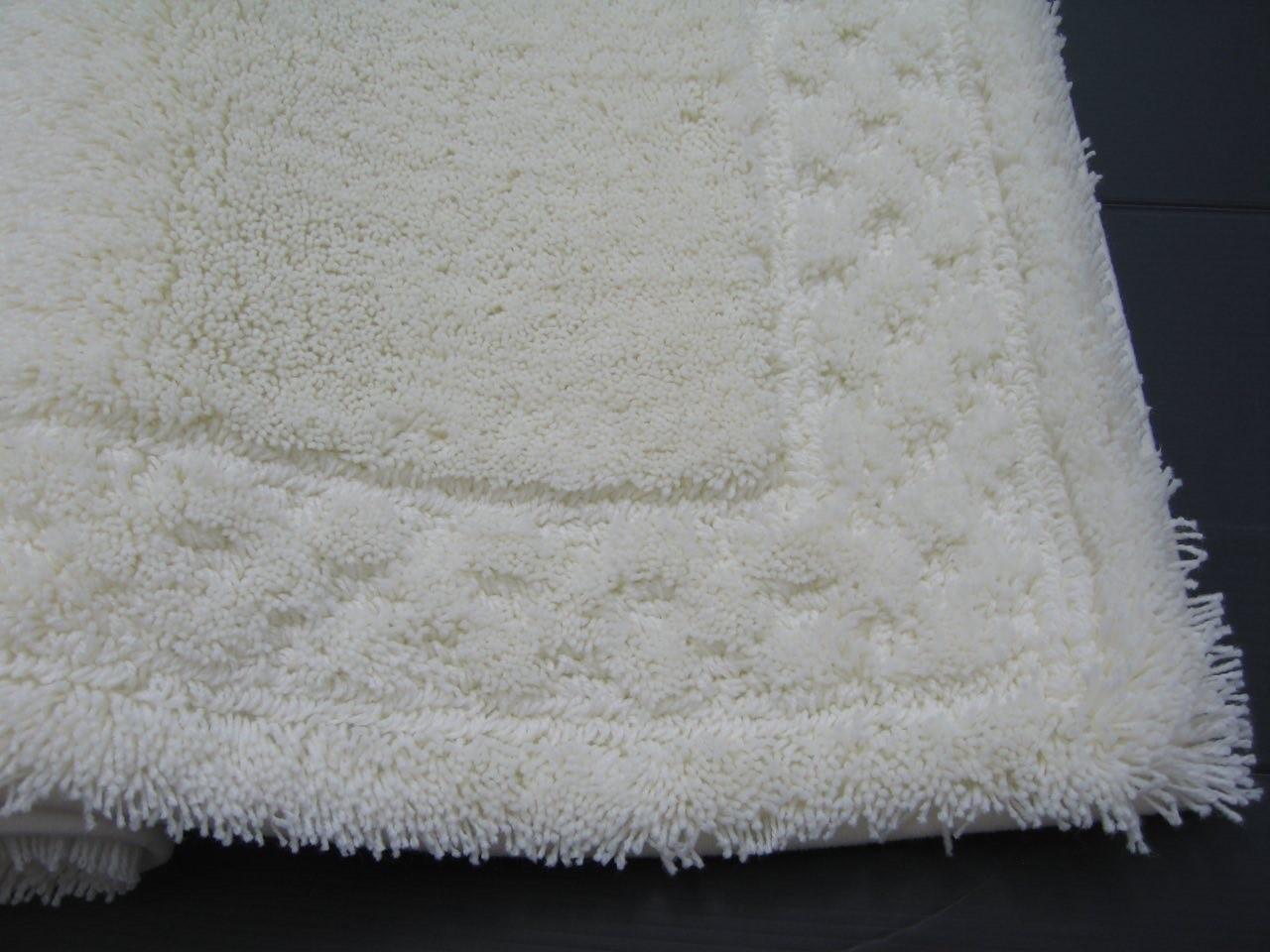 【ホワイト】ボルガキッチンマット小 約45cm×約120cm