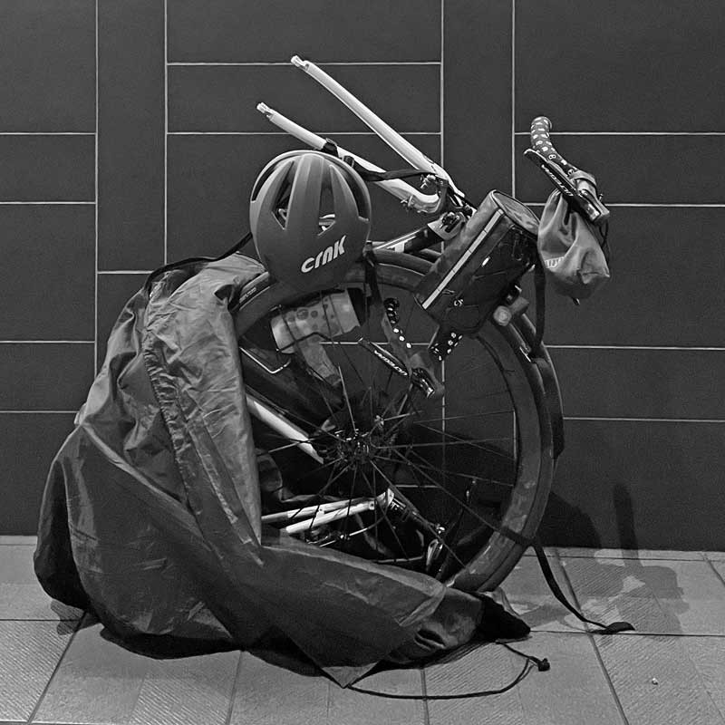 R250 超軽量縦型輪行袋  ブラック