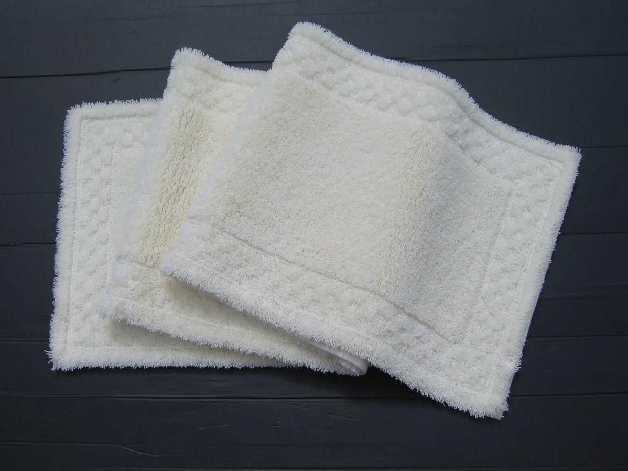 【ホワイト】ボルガキッチンマット大 約45cm×約240cm