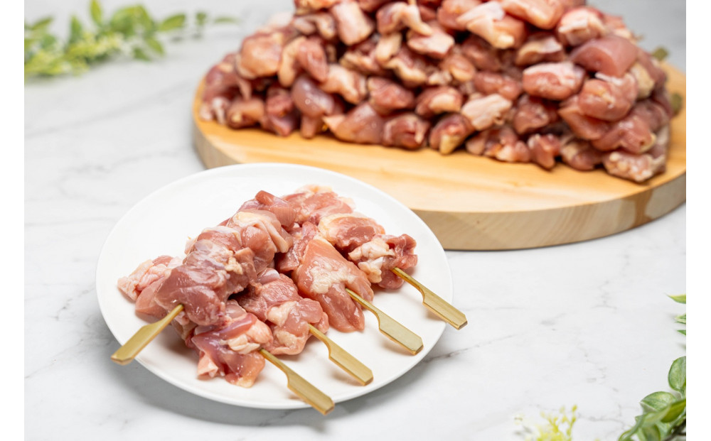 堺発！老舗の焼鳥工場が仕込んだもも串50本　計2ｋｇ