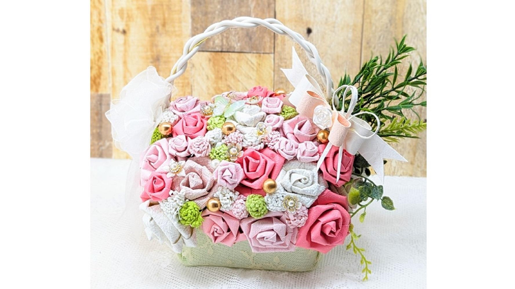 インテリア壁紙で作ったアレンジフラワー　～バスケット型～