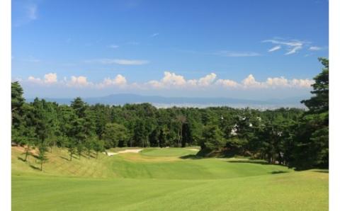 【18-03】箕面ゴルフ　プレー券（1組4名分）（平日限定）