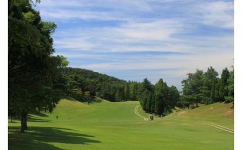 【18-03】箕面ゴルフ　プレー券（1組4名分）（平日限定）