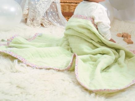 8重ガーゼケット アップルグリーン×花柄 ベビーサイズ｜毛布の町 泉大津市産 gauze-ket [3694]