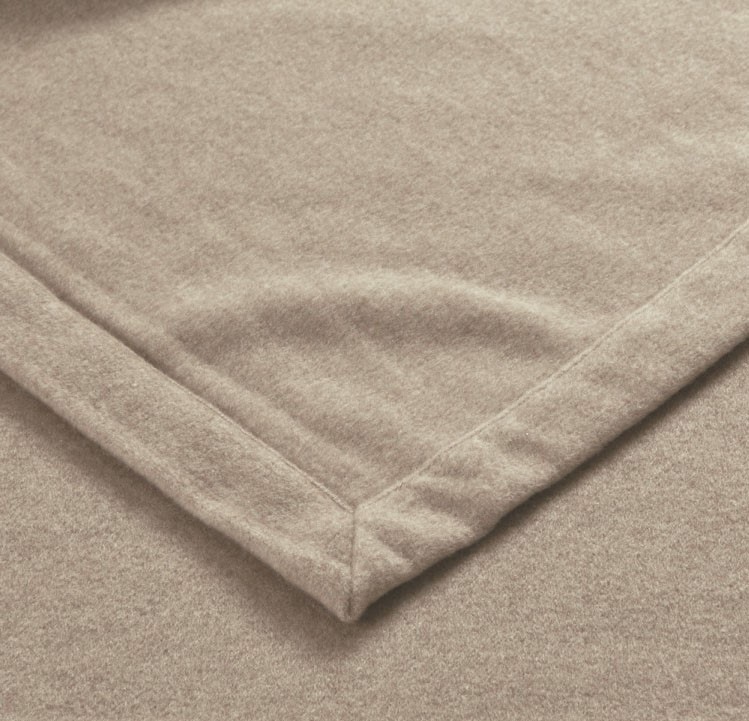 『ロマンスクラウン』 カシミヤ100%毛布（毛羽部分） ベージュ　ダブル　30207114