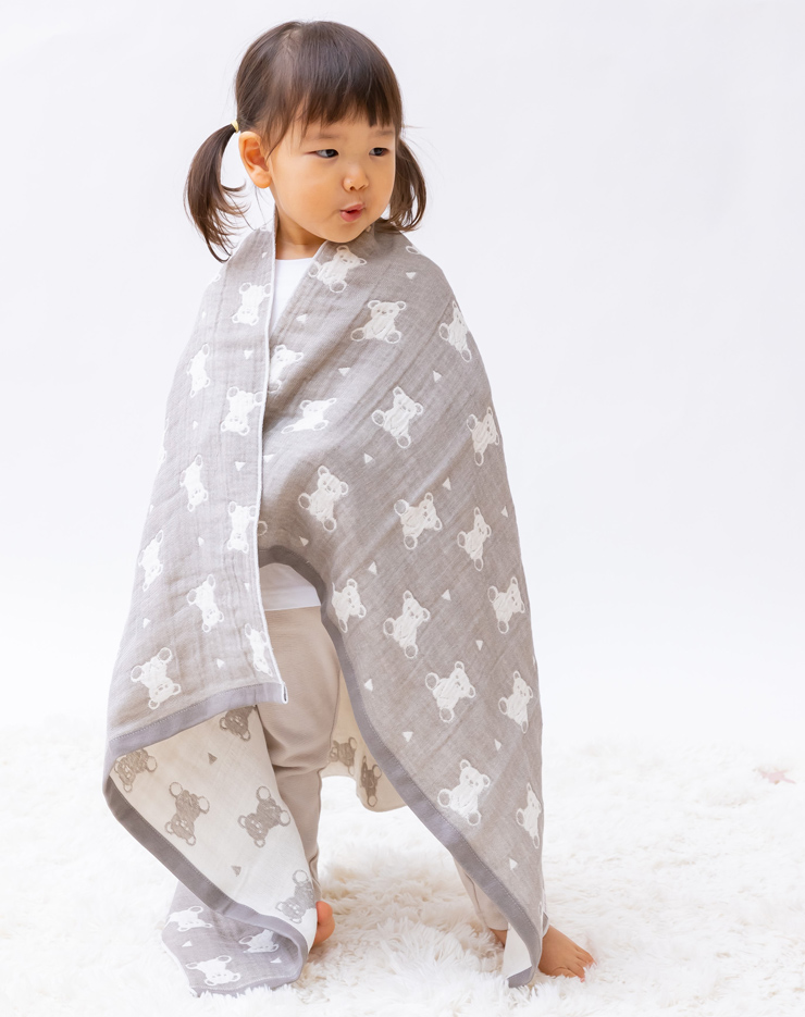 4重ガーゼ ミニバスタオル くま柄(チャコールグレー) 毛布の町泉大津市産 綿100% gauze-bath [3024]