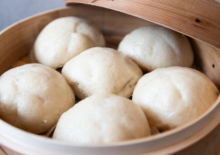 【定期便3ヶ月】手作りグルテンフリー！お米で作った豚まん12個セット